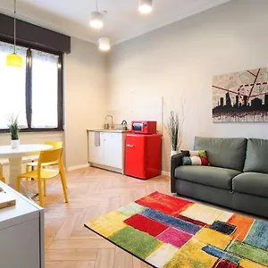 Apartment Primopiano - Ferrante Aporti Flats, Milan