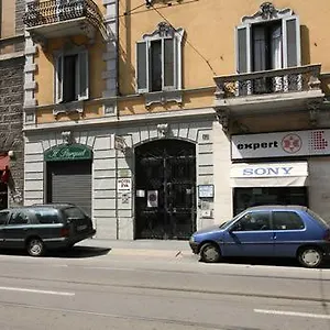  Hotel Eva