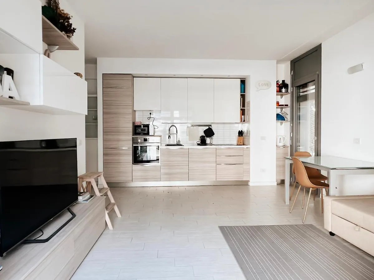 Maderna Charme Apartment Milan Italy