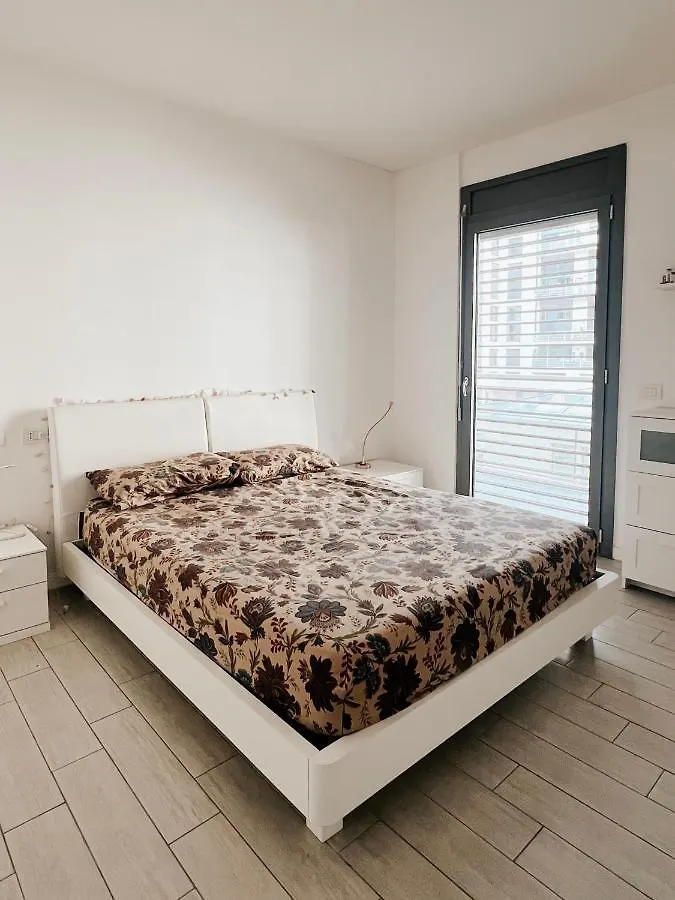 Maderna Charme Apartment Milan Italy